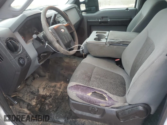 2012 Ford F-250 XL с VIN 1FT7X2B66CEB05883, выставлен на аукционе Copart как лот 54372085 с пробегом 255 836 миль миль и Списание • Salvage title. История ставок и продаж доступна на DreamBid. Изображение 7.