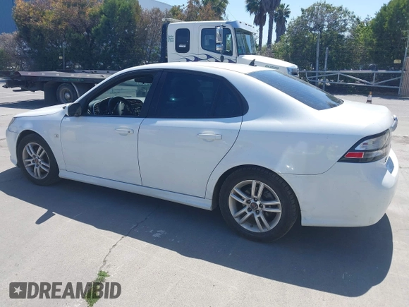 2011 Saab 9-3 z VIN YS3FA4CY8B1308975, wystawiony jako IAAI lot #42175684 z przebiegiem 284 439 mil mil oraz . Historia ofert i sprzedaży dostępna na DreamBid. Obrazek 3.