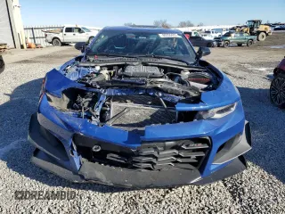 2021 Chevrolet Camaro ZL1 with VIN 1G1FK1R68M0122802, listed as a Copart auction lot 88266485 with 23,731 mi miles and Salvage Title. Bid and sale history available at carsss.com. Image 5.