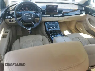 2015 Audi A8 3.0T z VIN WAU3GAFD9FN033886, wystawiony jako Copart lot #60137395 z przebiegiem 48 281 mil mil oraz Szkoda całkowita • Salvage title. Historia ofert i sprzedaży dostępna na DreamBid. Obrazek 8.