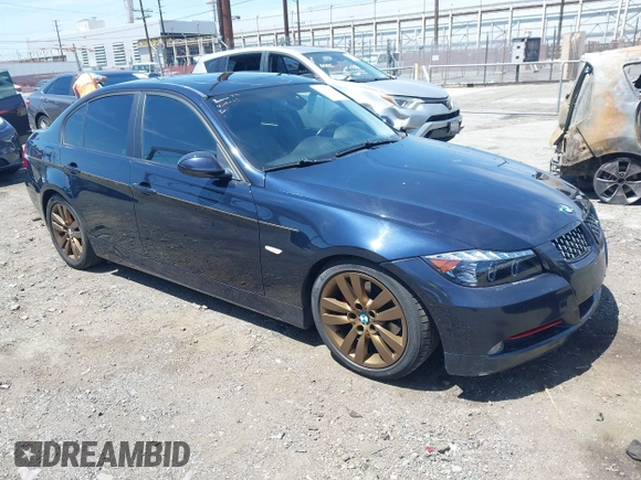 2006 BMW 3 Series 325i z VIN WBAVB13526KX50216, wystawiony jako IAAI lot #42086681 z przebiegiem 203 047 mil mil oraz . Historia ofert i sprzedaży dostępna na DreamBid. Obrazek 1.