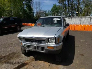 1991 Toyota Pickup DLX с VIN JT4VN13D2M5048913, выставлен на аукционе Copart как лот 54565315 с пробегом 284 115 миль миль и Списание • Salvage title. История ставок и продаж доступна на DreamBid. Изображение 13.