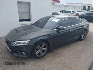 2018 Audi A5 Sportback Prestige z VIN WAUCNCF59JA080233, wystawiony jako IAAI lot #41717290 z przebiegiem 154 361 mil mil oraz . Historia ofert i sprzedaży dostępna na DreamBid. Obrazek 2.