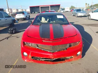 2010 Chevrolet Camaro 2SS z VIN 2G1FK1EJ9A9119483, wystawiony jako IAAI lot #41232292 z przebiegiem 51 403 mil mil oraz . Historia ofert i sprzedaży dostępna na DreamBid. Obrazek 13.