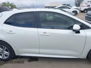 2020 Toyota Corolla Hatchback SE with VIN JTND4RBE3L3077866, listed as a IAAI auction lot 42078596 with 60,153 mi miles. Bid and sale history available at carsss.com. Image 13.