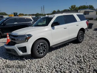 2023 Ford Expedition XL with VIN 1FMJU1G85PEA19176, listed as a Copart auction lot 70658624 with 16,243 mi miles and Salvage Title. Bid and sale history available at carsss.com. Image 1.