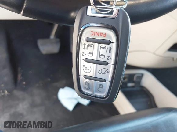 2017 Chrysler Pacifica Touring L with VIN 2C4RC1BG7HR539716, listed as a IAAI auction lot 42037822 with 160,623 mi miles and . Bid and sale history available at DreamBid. Image 11.