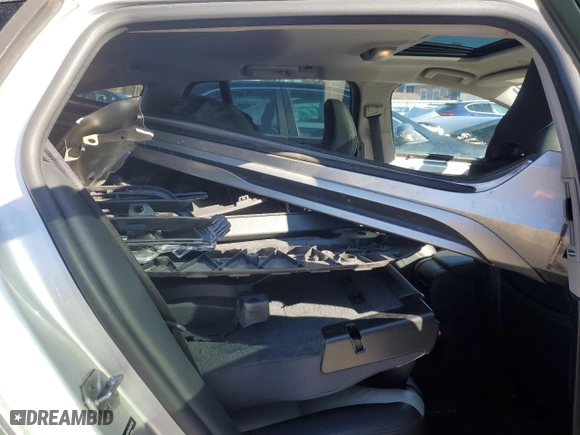 2016 Volvo V60 Cross Country T5 with VIN YV4612HK1G1008148, listed as a Copart auction lot 42750955 with 104,415 mi miles and Salvage Title. Bid and sale history available at carsss.com. Image 10.