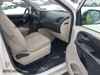 2011 Dodge Grand Caravan Mainstreet with VIN 2D4RN3DG7BR690603, listed as a IAAI auction lot 41271656 with 131,851 mi miles. Bid and sale history available at carsss.com. Image 5.
