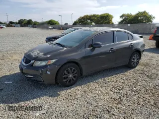 2013 Honda Civic LX z VIN 2HGFB2F50DH598760, wystawiony jako Copart lot #60567535 z przebiegiem 145 733 mil mil oraz Szkoda całkowita • Salvage title. Historia ofert i sprzedaży dostępna na DreamBid. Obrazek 1.