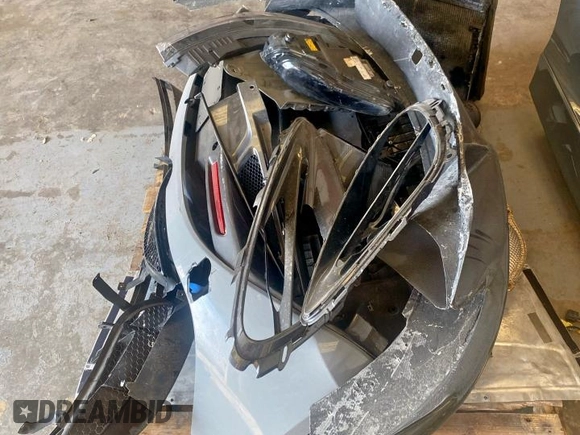2018 McLaren 720S z VIN SBM14DCA3JW001315, wystawiony jako Copart lot #78193064 z przebiegiem Nie podano mil oraz Szkody całkowita. Historia ofert i sprzedaży dostępna na DreamBid. Obrazek 13.