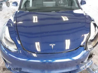 2018 Tesla Model 3 Long Range Battery with VIN 5YJ3E1EA7JF035949, listed as a IAAI auction lot 41627027 with 1 mi miles. Bid and sale history available at carsss.com. Image 10.
