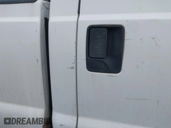 2012 Ford F-250 XL with VIN 1FT7W2B64CEB19431, listed as a IAAI auction lot 41305882 with 296,212 mi miles and . Bid and sale history available at DreamBid. Image 17.