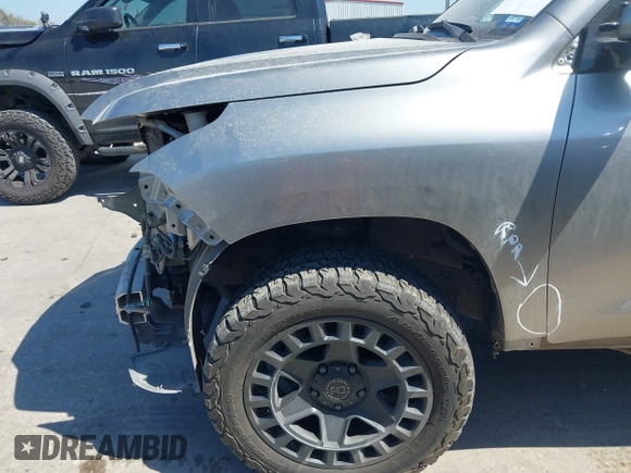 2016 Lexus LX 570 with VIN JTJHY7AX5G4219178, listed as a IAAI auction lot 41780927 with 147,642 mi miles and . Bid and sale history available at DreamBid. Image 18.