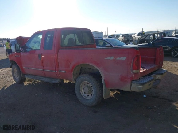 1999 Ford Super Duty F-250 XL with VIN 1FTNX21S0XEB87511, listed as a IAAI auction lot 41451289 with 140,336 mi miles. Bid and sale history available at carsss.com. Image 3.