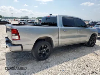 2022 Ram 1500 Lone Star z VIN 1C6RREFT0NN276630, wystawiony jako Copart lot #58753925 z przebiegiem 66 293 mil mil oraz Czysty tytuł • Clean title. Historia ofert i sprzedaży dostępna na DreamBid. Obrazek 3.