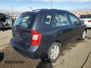 2007 Kia Rondo LX Base with VIN KNAFG525277079813, listed as a Copart auction lot 45020105 with 71,785 mi miles and Salvage Title. Bid and sale history available at carsss.com. Image 3.