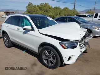 2021 Mercedes-Benz GLC with VIN W1N0G8DB5MV266797, listed as a IAAI auction lot 41627291 with 60,207 mi miles. Bid and sale history available at carsss.com. Image 1.