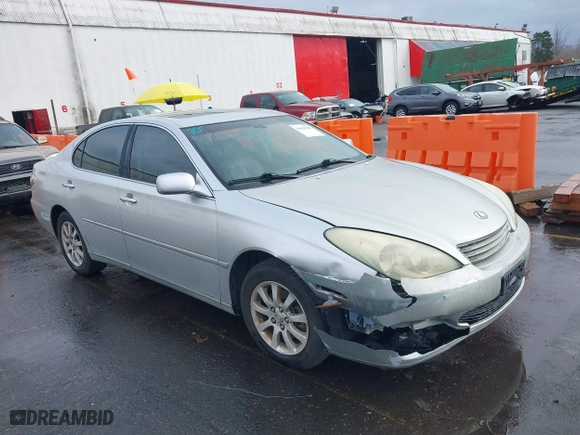 2003 Lexus ES 300 with VIN JTHBF30G830130603, listed as a IAAI auction lot 41849482 with 212,667 mi miles. Bid and sale history available at carsss.com. Image 6.