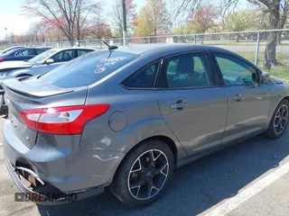 2012 Ford Focus SE with VIN 1FAHP3F25CL335319, listed as a IAAI auction lot 42079047 with 173,443 mi miles. Bid and sale history available at carsss.com. Image 13.