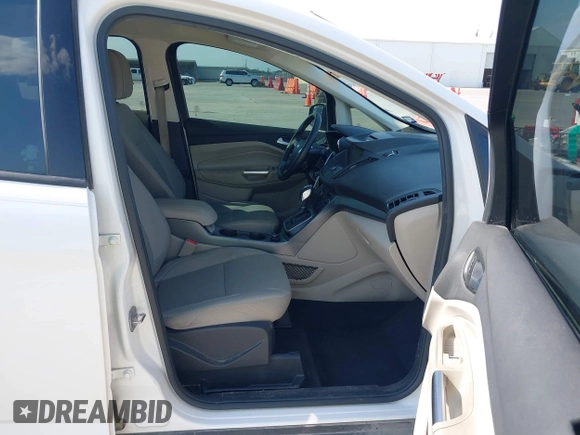 2017 Ford C-Max SE z VIN 1FADP5AU4HL117995, wystawiony jako IAAI lot #42033276 z przebiegiem 105 947 mil mil oraz . Historia ofert i sprzedaży dostępna na DreamBid. Obrazek 5.