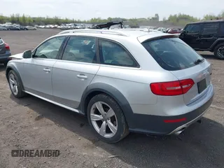 2013 Audi allroad A4 Premium z VIN WA19FAFLXDA194947, wystawiony jako IAAI lot #42151323 z przebiegiem 124 527 mil mil oraz . Historia ofert i sprzedaży dostępna na DreamBid. Obrazek 3.