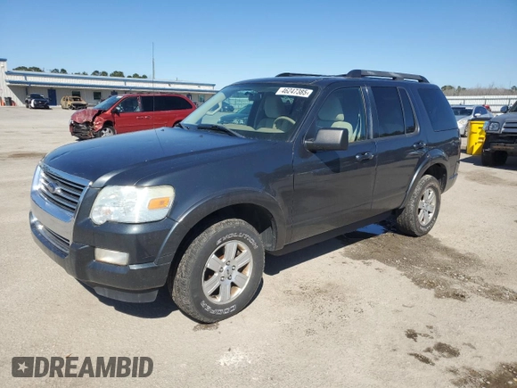 2010 Ford Explorer XLT with VIN 1FMEU6DEXAUA47318, listed as a Copart auction lot 46247385 with 136,008 mi miles and Salvage Title. Bid and sale history available at carsss.com. Image 1.