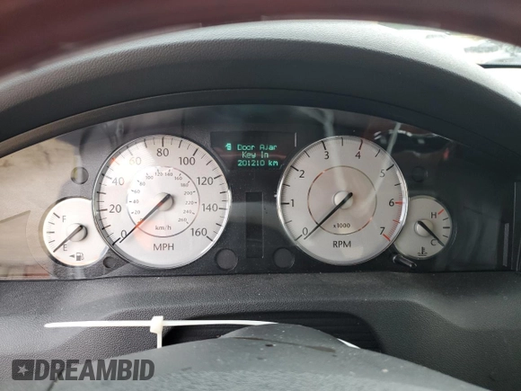 2008 Chrysler 300 C with VIN 2C3LK63H78H244347, listed as a Copart auction lot 71287504 with 201,210 mi miles and Salvage Title. Bid and sale history available at DreamBid. Image 9.