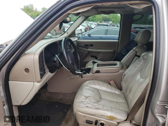 2006 Chevrolet Tahoe Z71 z VIN 1GNEK13Z16R106212, wystawiony jako Copart lot #56391985 z przebiegiem 323 418 mil mil oraz Szkoda całkowita • Salvage title. Historia ofert i sprzedaży dostępna na DreamBid. Obrazek 7.