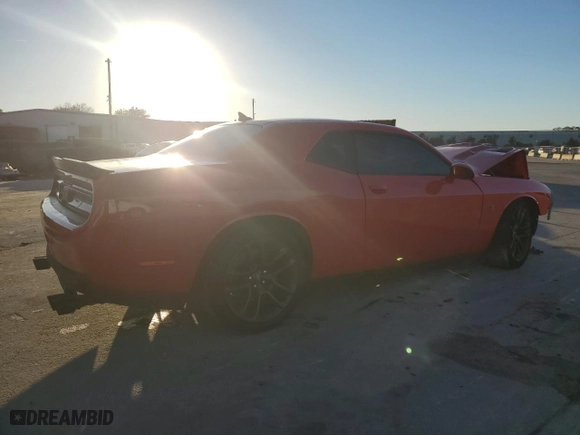 2022 Dodge Challenger R/T Scat Pack with VIN 2C3CDZFJ2NH254015, listed as a Copart auction lot 82622794 with 55,568 mi miles and Salvage Title. Bid and sale history available at carsss.com. Image 3.