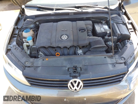 2011 Volkswagen Jetta Sedan SE PZEV with VIN 3VWDZ7AJ0BM306023, listed as a IAAI auction lot 42059241 with 176,879 mi miles. Bid and sale history available at carsss.com. Image 10.