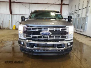 2024 Ford F-350 XL with VIN 1FT8W3DT4RED60475, listed as a Copart auction lot 49405705 with 59,394 mi miles and Salvage Title. Bid and sale history available at DreamBid. Image 5.