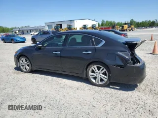 2017 Nissan Altima SL with VIN 1N4BL3AP4HC211330, listed as a Copart auction lot 53374055 with 220,107 mi miles and Salvage title. Bid and sale history available at DreamBid. Image 2.