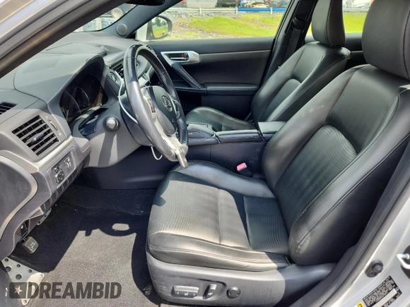 2013 Lexus CT 200h с VIN JTHKD5BH2D2158510, выставлен на аукционе Copart как лот 62389395 с пробегом 153 402 миль миль и Списание • Salvage title. История ставок и продаж доступна на DreamBid. Изображение 7.