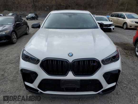 2022 BMW X6 M with VIN 5YMCY0C09N9J70336, listed as a Copart auction lot 52682365 with 0 mi miles and Salvage Title. Bid and sale history available at carsss.com. Image 5.