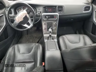 2015 Volvo S60 T5 Drive-E Premier z VIN YV140MFK7F2355529, wystawiony jako Copart lot #48684345 z przebiegiem 159 545 mil mil oraz Szkoda całkowita • Salvage title. Historia ofert i sprzedaży dostępna na DreamBid. Obrazek 8.