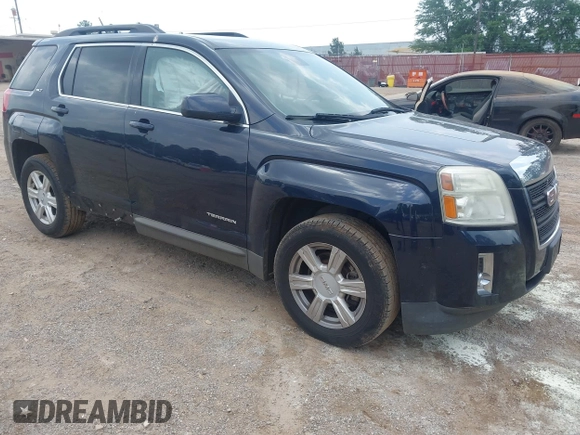 2015 GMC Terrain SLT z VIN 2GKALSEK8F6185064, wystawiony jako IAAI lot #42310073 z przebiegiem 157 332 mil mil oraz . Historia ofert i sprzedaży dostępna na DreamBid. Obrazek 1.
