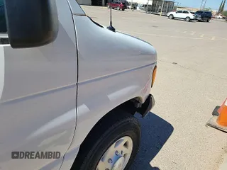 2007 Ford Econoline Cargo Commercial z VIN 1FTNE24LX7DA66517, wystawiony jako IAAI lot #42566208 z przebiegiem 125 518 mil mil oraz . Historia ofert i sprzedaży dostępna na DreamBid. Obrazek 21.