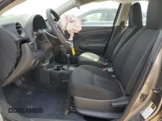 2017 Nissan Versa SV z VIN 3N1CN7AP9HL819481, wystawiony jako Copart lot #56938455 z przebiegiem 35 351 mil mil oraz Nie do naprawy • Non repairable. Historia ofert i sprzedaży dostępna na DreamBid. Obrazek 7.