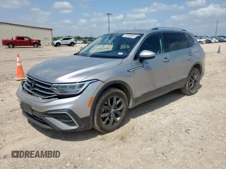 2022 Volkswagen Tiguan SE with VIN 3VV3B7AX5NM066514, listed as a Copart auction lot 61539025 with 141,315 mi miles and Clean title. Bid and sale history available at DreamBid. Image 1.