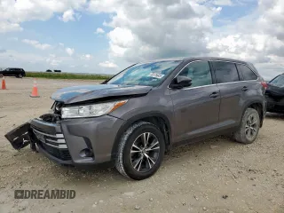2019 Toyota Highlander LE z VIN 5TDZARFH8KS044950, wystawiony jako Copart lot #58376645 z przebiegiem 147 169 mil mil oraz Szkoda całkowita • Salvage title. Historia ofert i sprzedaży dostępna na DreamBid. Obrazek 1.