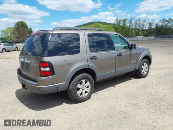 2006 Ford Explorer XLT z VIN 1FMEU73E96UA31318, wystawiony jako IAAI lot #42230310 z przebiegiem 134 071 mil mil oraz . Historia ofert i sprzedaży dostępna na DreamBid. Obrazek 4.