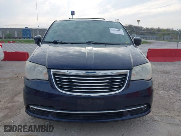 2013 Chrysler Town & Country Touring with VIN 2C4RC1BG4DR707032, listed as a IAAI auction lot 42008357 with 183,104 mi miles and . Bid and sale history available at DreamBid. Image 12.