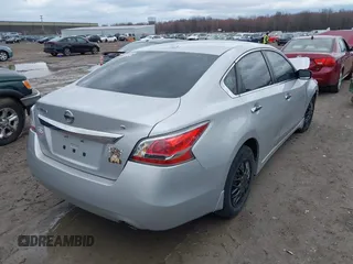 2015 Nissan Altima 2.5 S with VIN 1N4AL3AP4FN354906, listed as a IAAI auction lot 41840630 with 169,130 mi miles. Bid and sale history available at carsss.com. Image 4.