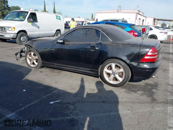 2003 Mercedes-Benz SLK 320 with VIN WDBKK65FX3F283784, listed as a IAAI auction lot 41152256 with 147,594 mi miles and . Bid and sale history available at DreamBid. Image 14.