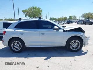 2019 Audi Q5 Premium with VIN WA1ANAFY3K2127433, listed as a IAAI auction lot 41786698 with 49,881 mi miles. Bid and sale history available at carsss.com. Image 14.