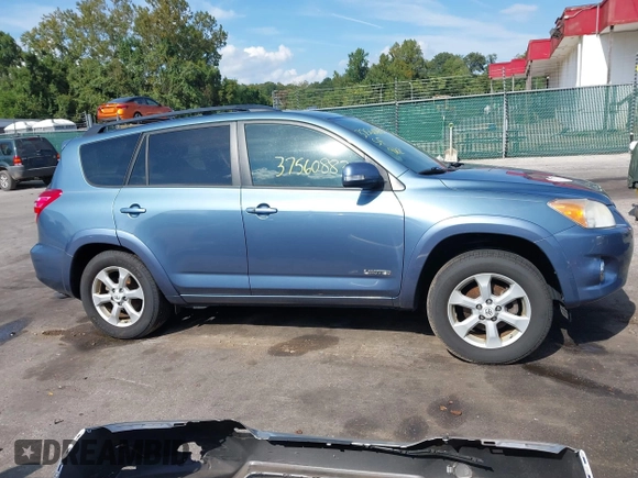 2011 Toyota RAV4 Ltd with VIN 2T3DK4DV6BW054846, listed as a IAAI auction lot 37560883 with 122,983 mi miles. Bid and sale history available at carsss.com. Image 13.