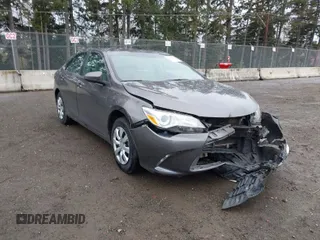 2017 Toyota Camry XLE z VIN 4T1BF1FK3HU311735, wystawiony jako IAAI lot #41848571 z przebiegiem 59 512 mil mil oraz . Historia ofert i sprzedaży dostępna na DreamBid. Obrazek 1.