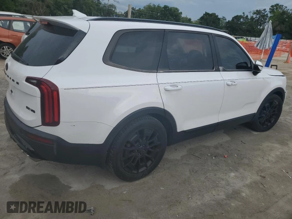 2021 Kia Telluride SX with VIN 5XYP5DHC1MG125563, listed as a Copart auction lot 61372995 with 83,358 mi miles and Salvage title. Bid and sale history available at DreamBid. Image 3.