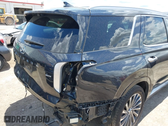 2024 Hyundai Palisade Calligraphy z VIN KM8R7DGE4RU710628, wystawiony jako IAAI lot #42223597 z przebiegiem 39 156 mil mil oraz . Historia ofert i sprzedaży dostępna na DreamBid. Obrazek 17.